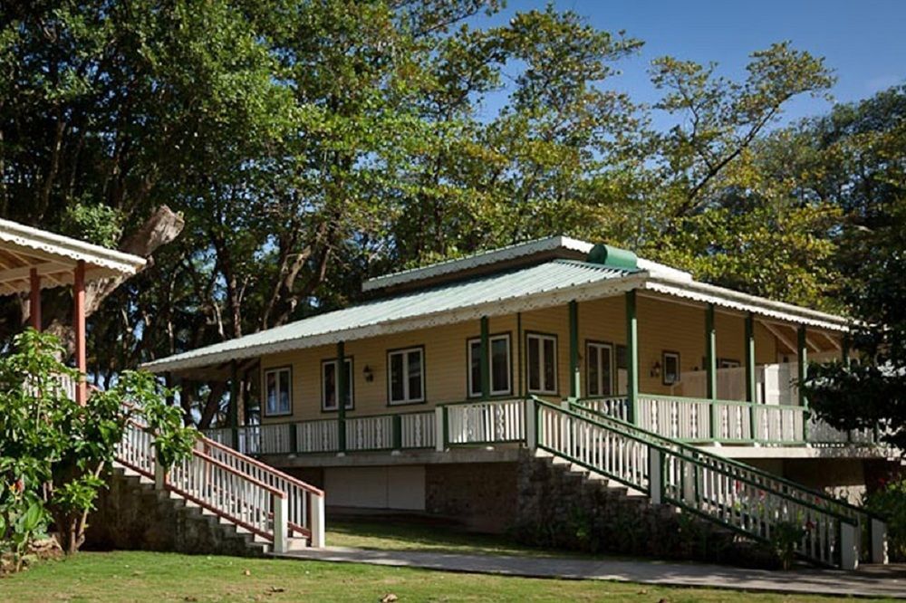 Rosalie Bay Resort Exterior photo